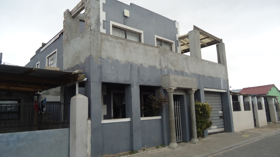 5 Bedroom Property for Sale in Delft Western Cape